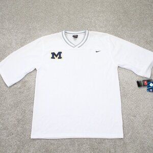 Nike Michigan Wolverines Shirt NWT Youth‎ XL , 20 White 3/4 Sleeve Poly Pullover
